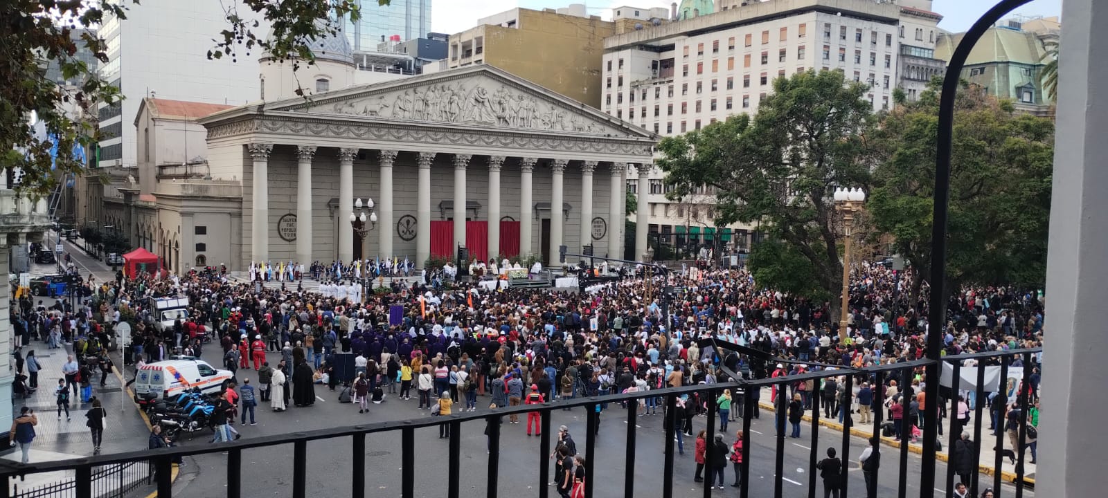 f7d9ee08-27e3-4d00-9e6d-daae729052eb.jpg